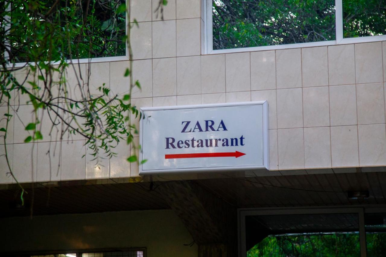 Airside Hotel Άκρα Εξωτερικό φωτογραφία