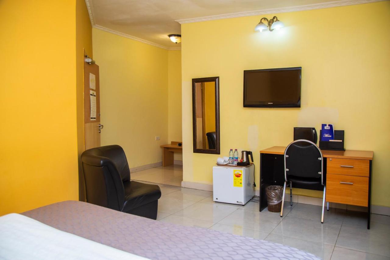 Airside Hotel Άκρα Εξωτερικό φωτογραφία