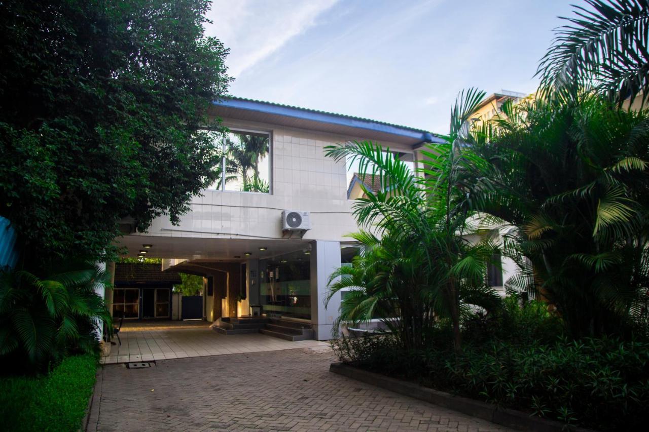 Airside Hotel Άκρα Εξωτερικό φωτογραφία