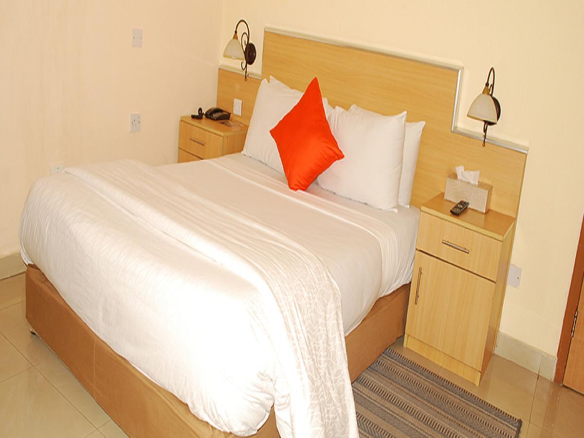 Airside Hotel Άκρα Εξωτερικό φωτογραφία
