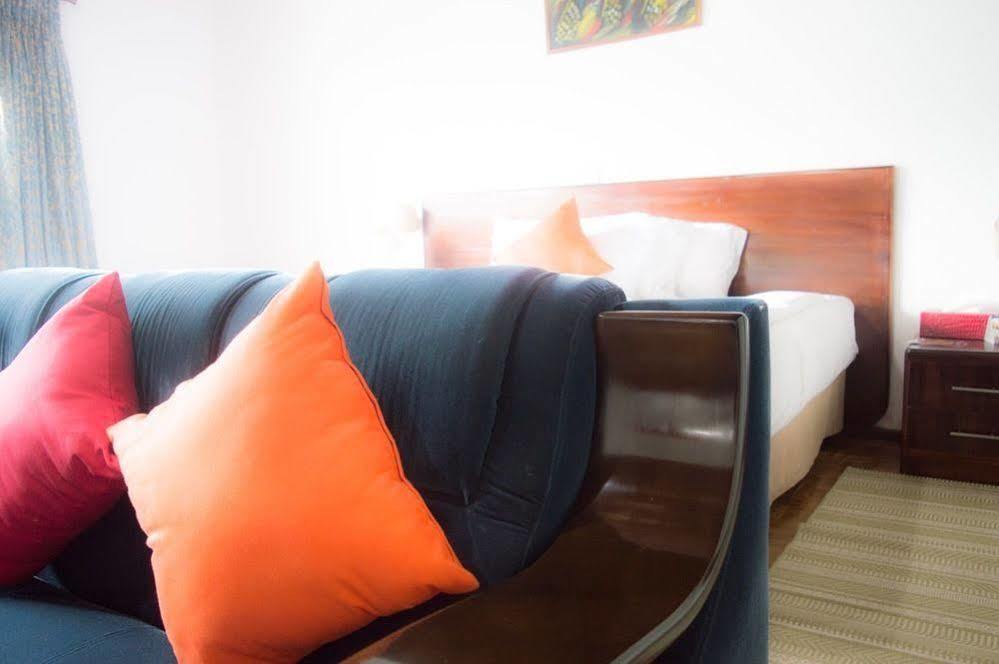 Airside Hotel Άκρα Εξωτερικό φωτογραφία