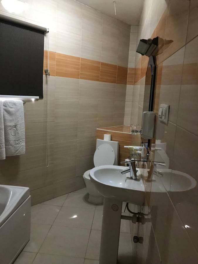 Airside Hotel Άκρα Εξωτερικό φωτογραφία